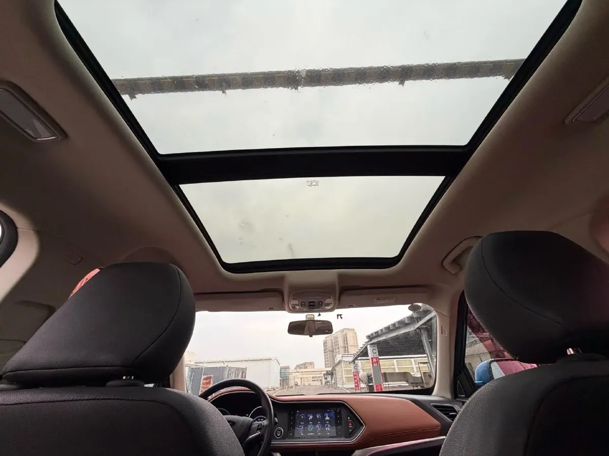 2017 Zotye T300 1.5L 112HP L4 5MT,autocango,china used car exporter,china ev exporter,chinese used car exporter,chinese used ev exporter