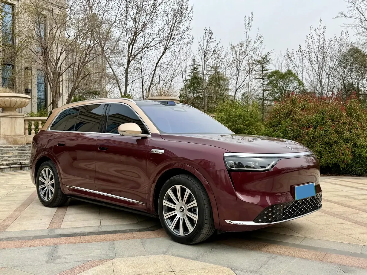 2025 AITO AITO M8 REEV 160HP REEV 53.4KWH,autocango,china used car exporter,china ev exporter,chinese used car exporter,chinese used ev exporter