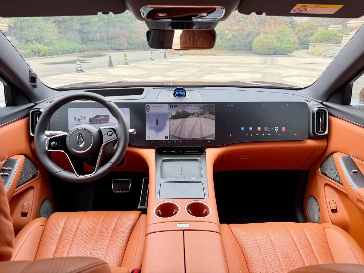 2025 AITO AITO M8 REEV 160HP REEV 53.4KWH,autocango,china used car exporter,china ev exporter,chinese used car exporter,chinese used ev exporter