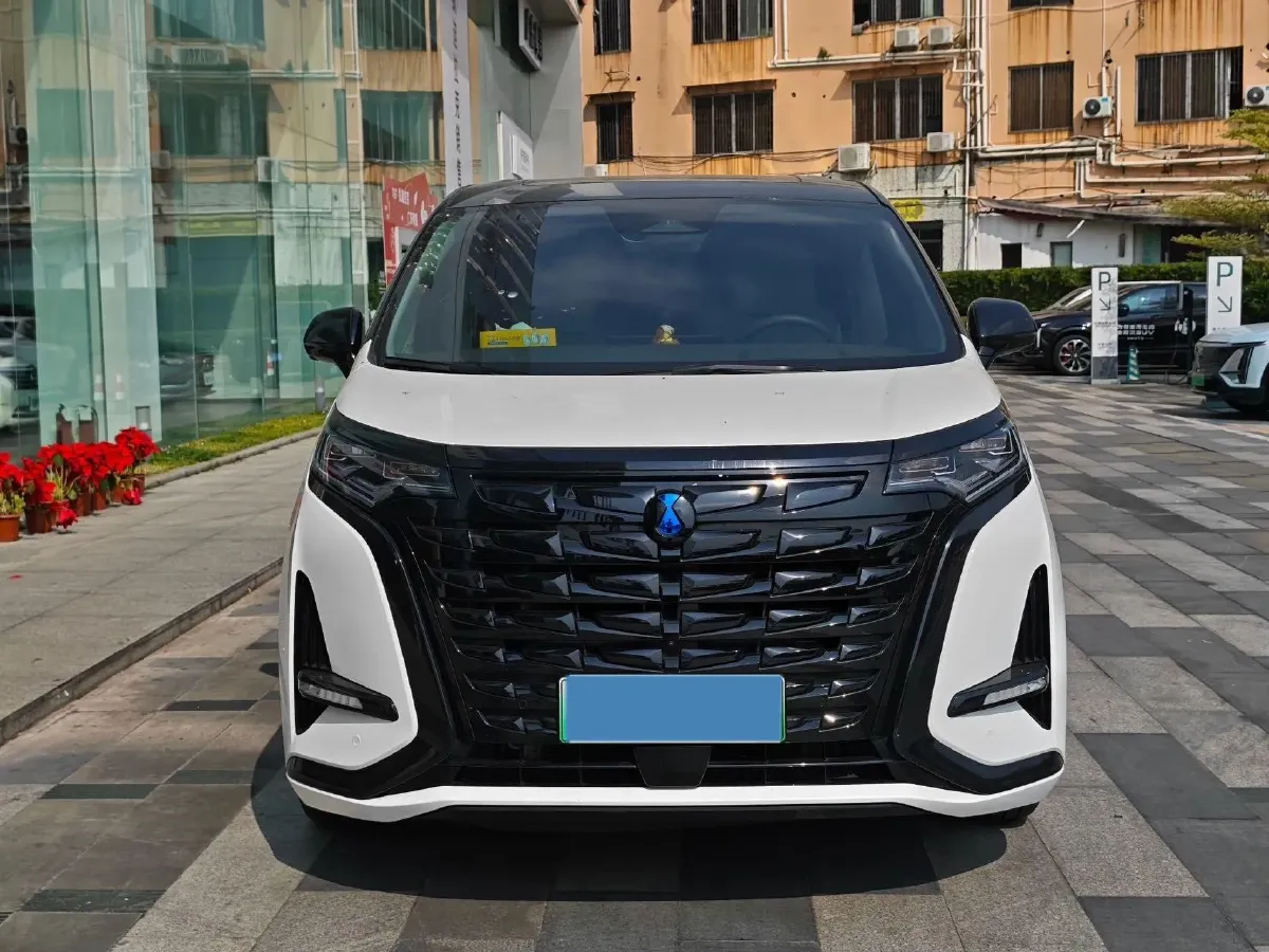 2022 Mercedes-Benz GLC Class 2.0T 197HP L4 9AT,autocango,china used car exporter,china ev exporter,chinese used car exporter,chinese used ev exporter