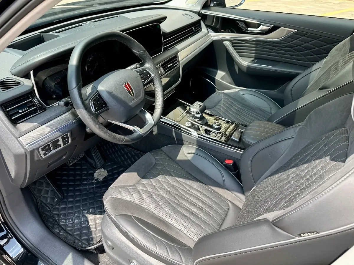 2022 HongQi HS5 2.0T 224HP L4 6AT,autocango,china used car exporter,china ev exporter,chinese used car exporter,chinese used ev exporter