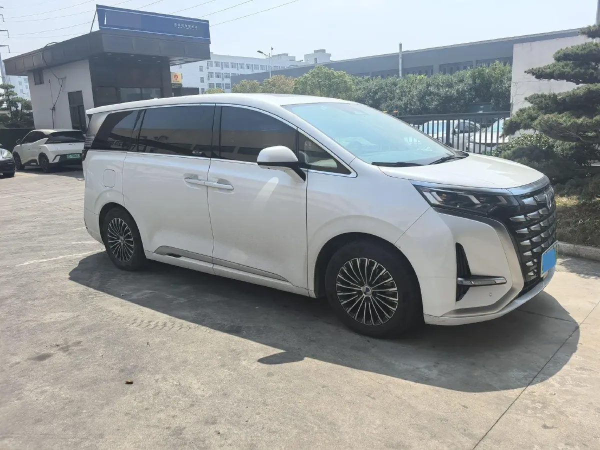 2024 Denza D9 1.5T 139HP L4 E-CVT PHEV 40KWH,autocango,china used car exporter,china ev exporter,chinese used car exporter,chinese used ev exporter