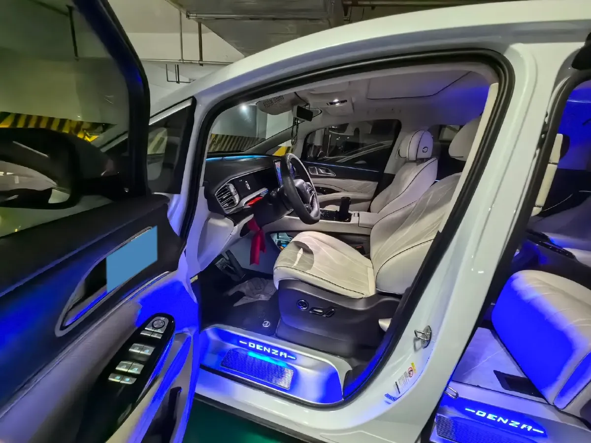 2024 Denza D9 1.5T 139HP L4 E-CVT PHEV 40KWH,autocango,china used car exporter,china ev exporter,chinese used car exporter,chinese used ev exporter