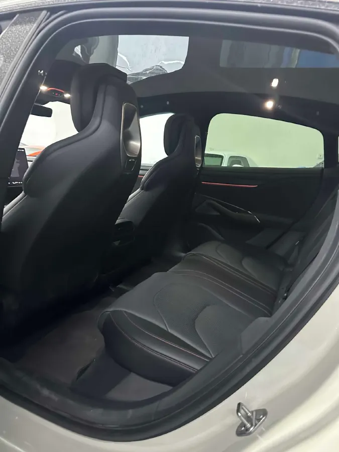 2024 MI SU7 BEV 101KWH,autocango,china used car exporter,china ev exporter,chinese used car exporter,chinese used ev exporter