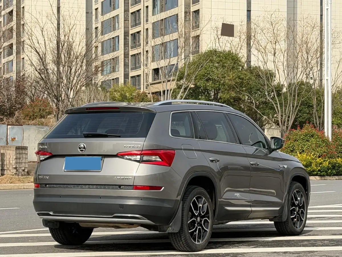 2018 Skoda Kodiak 1.8T 180HP L4 7DCT,autocango,china used car exporter,china ev exporter,chinese used car exporter,chinese used ev exporter