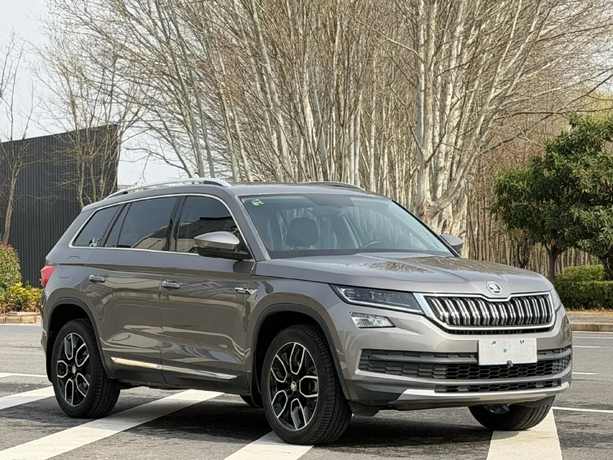 2018 Skoda Kodiak 1.8T 180HP L4 7DCT,autocango,china used car exporter,china ev exporter,chinese used car exporter,chinese used ev exporter