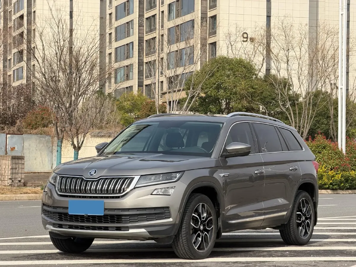 2018 Skoda Kodiak 1.8T 180HP L4 7DCT,autocango,china used car exporter,china ev exporter,chinese used car exporter,chinese used ev exporter