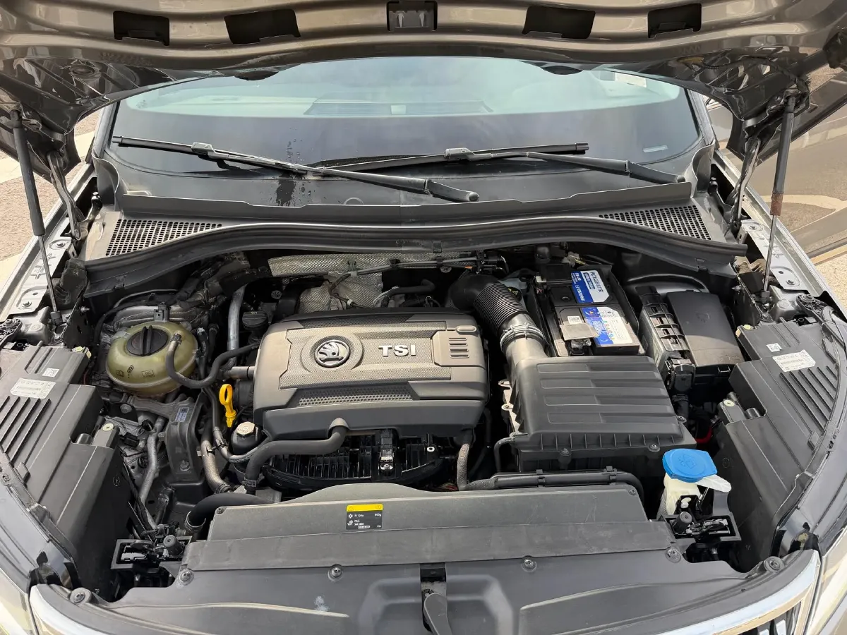 2018 Skoda Kodiak 1.8T 180HP L4 7DCT,autocango,china used car exporter,china ev exporter,chinese used car exporter,chinese used ev exporter