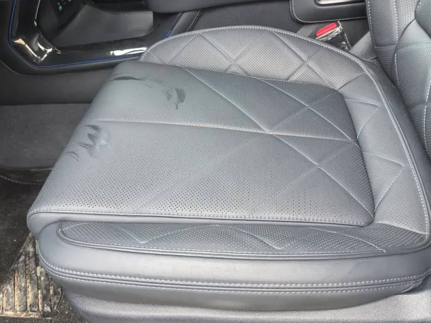 2025 FangChengBao Bao 5 1.5T 194HP L4 E-CVT PHEV 31.8KWH,autocango,china used car exporter,china ev exporter,chinese used car exporter,chinese used ev exporter