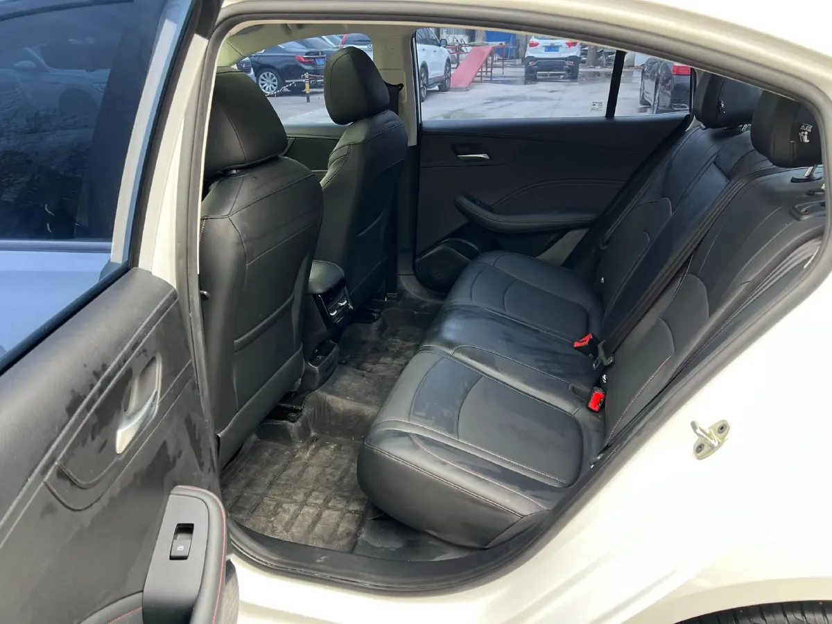 2023 Roewe i5 1.5L 129HP L4 CVT,autocango,china used car exporter,china ev exporter,chinese used car exporter,chinese used ev exporter