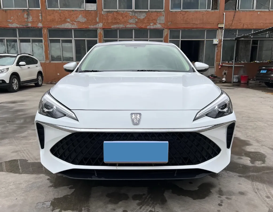 2023 Roewe i5 1.5L 129HP L4 CVT,autocango,china used car exporter,china ev exporter,chinese used car exporter,chinese used ev exporter