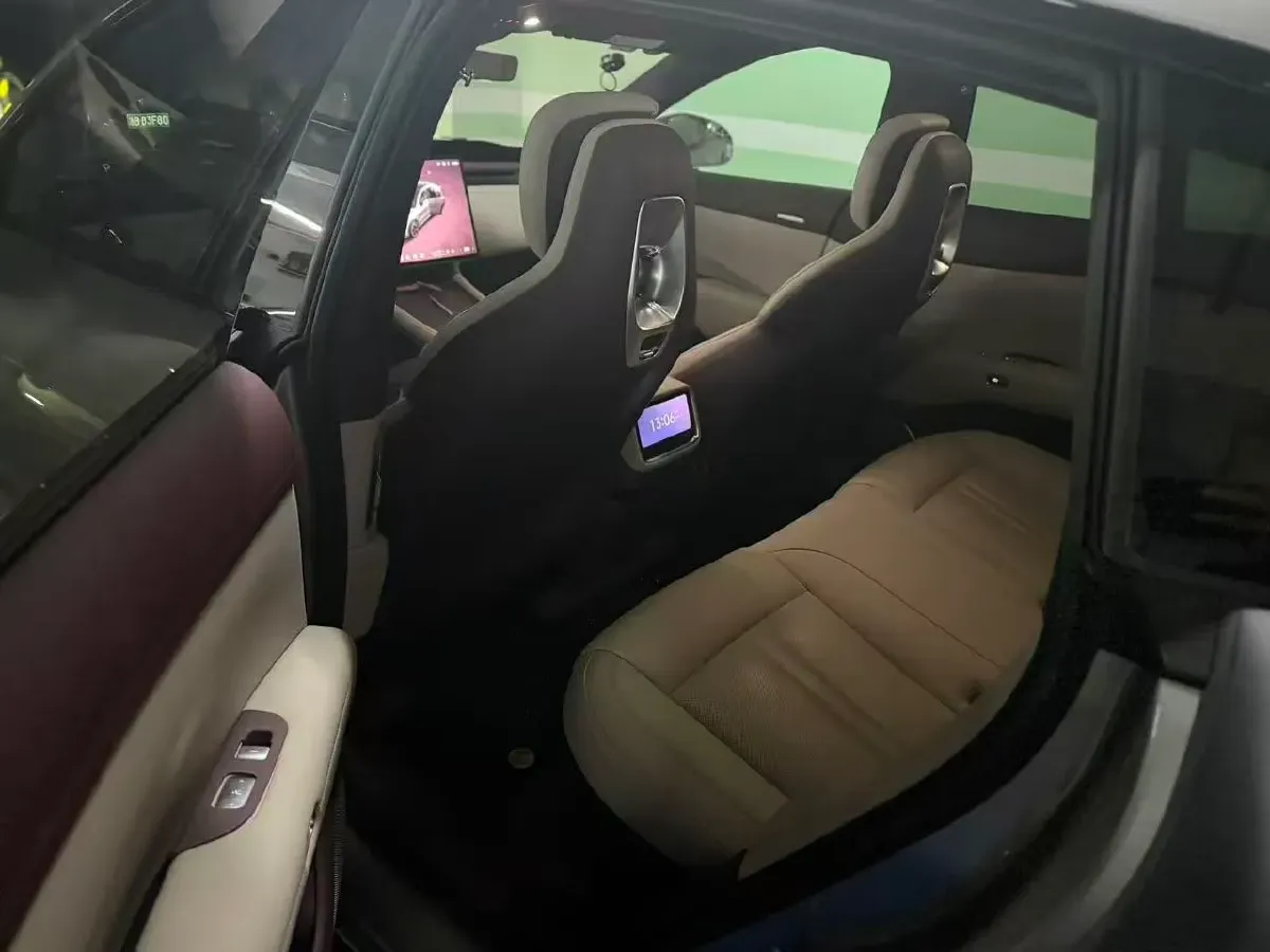 2025 MI YU7 BEV 96.3KWH,autocango,china used car exporter,china ev exporter,chinese used car exporter,chinese used ev exporter