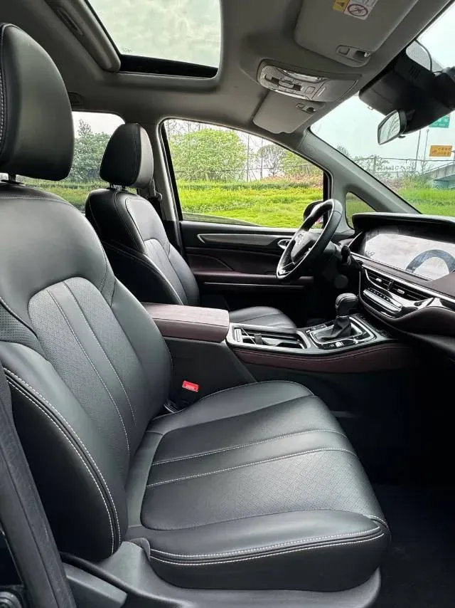 2023 GAC Trumpchi M6 1.5T 177HP L4 7DCT,autocango,china used car exporter,china ev exporter,chinese used car exporter,chinese used ev exporter