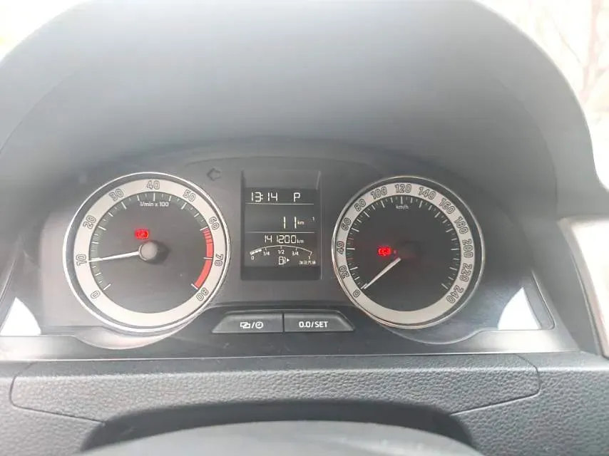 2019 SWM G01 1.5T 156HP L4 6AT,autocango,china used car exporter,china ev exporter,chinese used car exporter,chinese used ev exporter