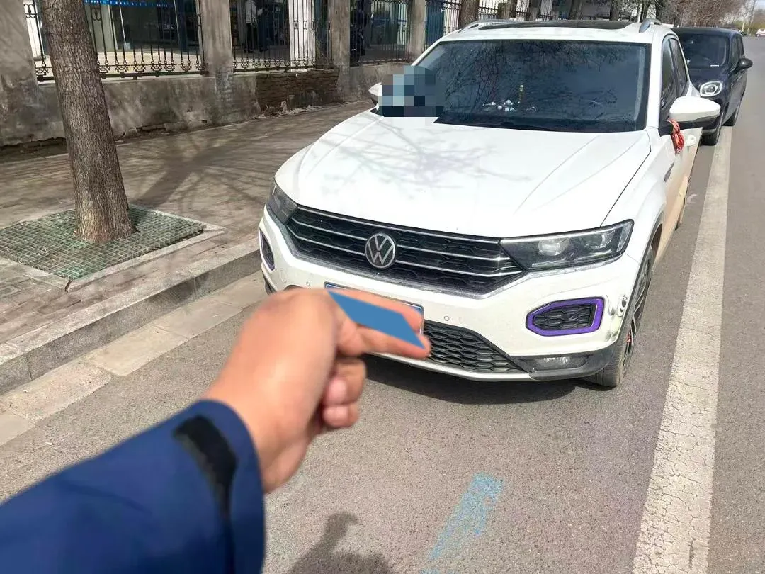 2022 Volkswagen T-Roc 1.4T 150HP L4 7DCT,autocango,china used car exporter,china ev exporter,chinese used car exporter,chinese used ev exporter