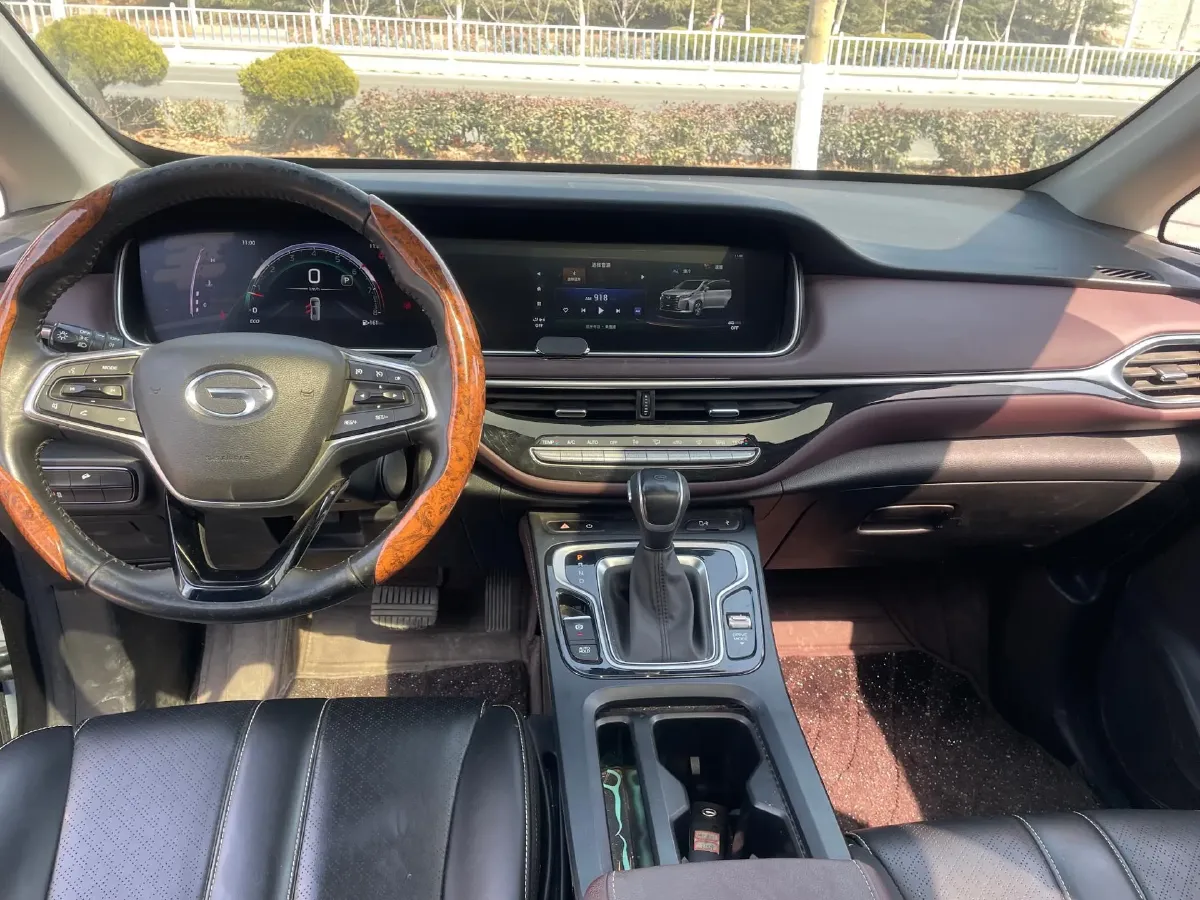 2021 GAC Trumpchi M6 1.5T 169HP L4 7DCT,autocango,china used car exporter,china ev exporter,chinese used car exporter,chinese used ev exporter