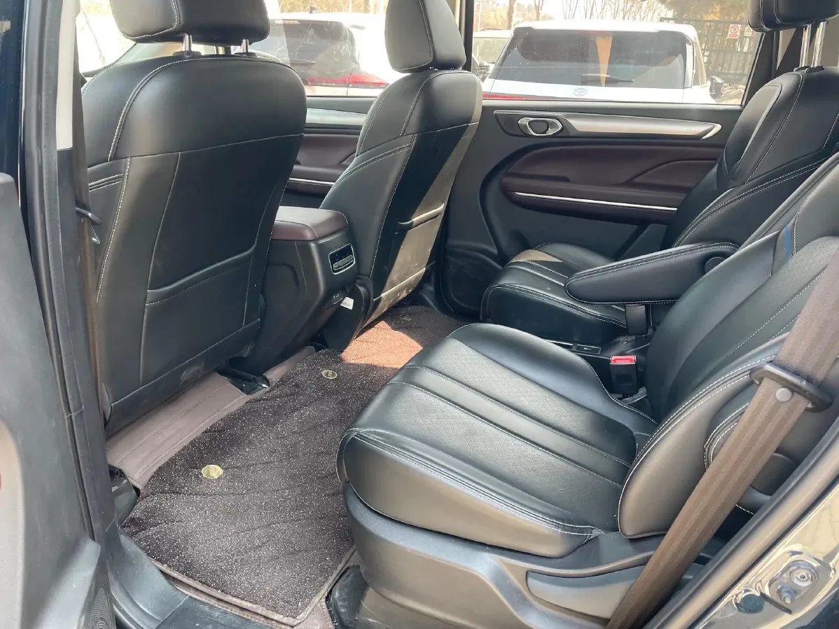 2021 GAC Trumpchi M6 1.5T 169HP L4 7DCT,autocango,china used car exporter,china ev exporter,chinese used car exporter,chinese used ev exporter