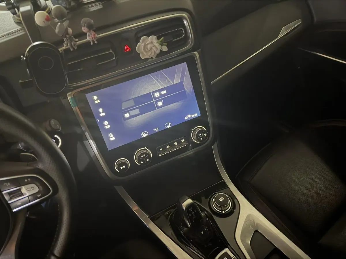 2019 LYNK&CO 01 2.0T 190HP L4 7DCT,autocango,china used car exporter,china ev exporter,chinese used car exporter,chinese used ev exporter