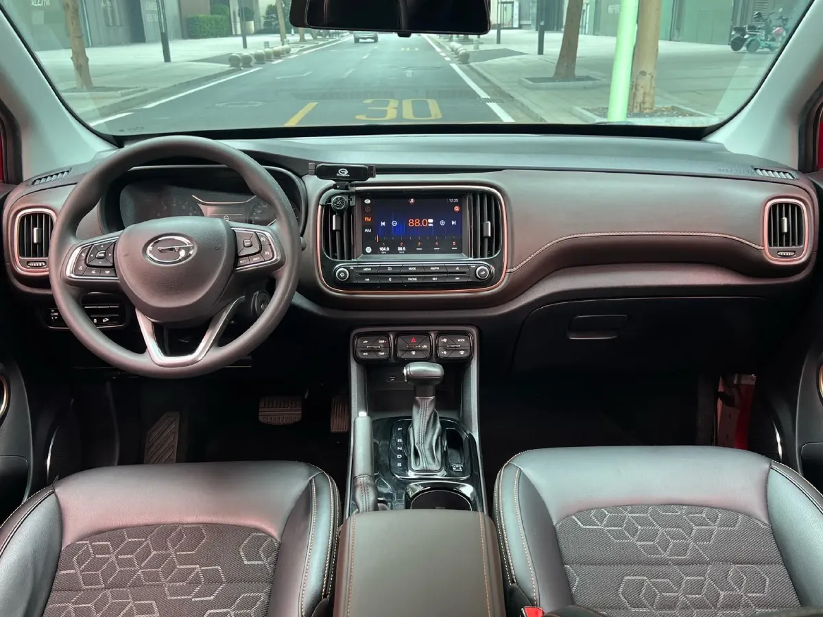 2017 GAC Trumpchi GS3 1.5L 114HP L4 6AT,autocango,china used car exporter,china ev exporter,chinese used car exporter,chinese used ev exporter