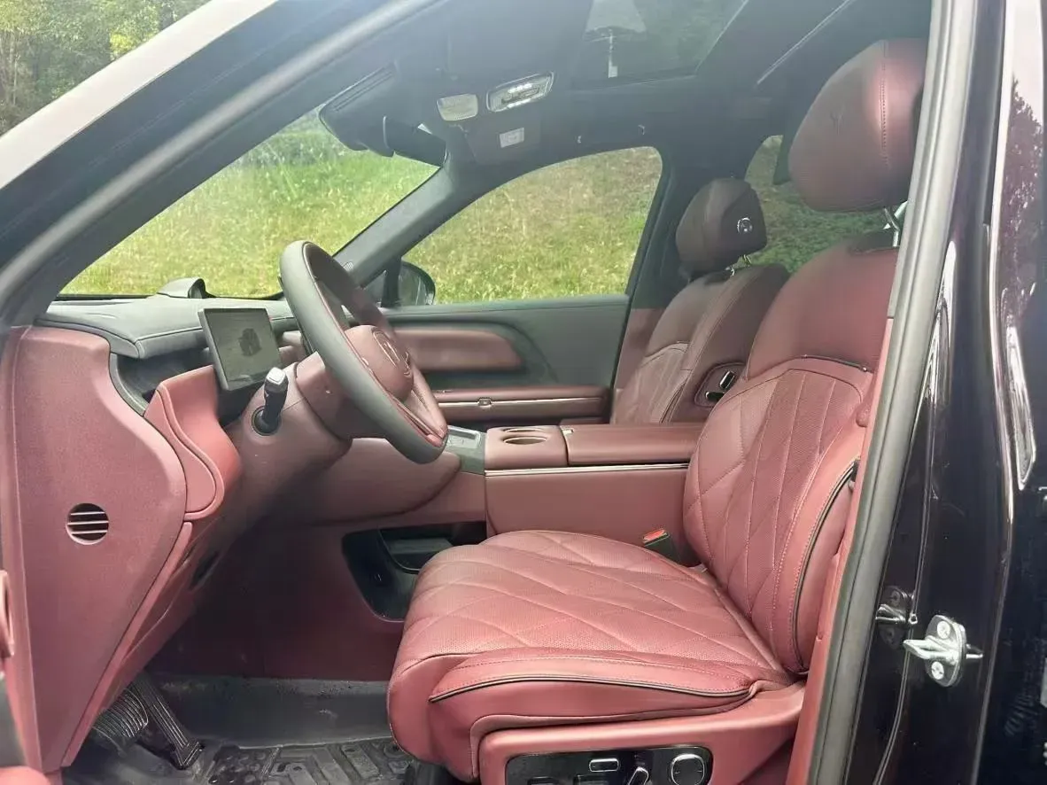 2026 Voyah 9L 1.5T 150HP L4 PHEV,autocango,china used car exporter,china ev exporter,chinese used car exporter,chinese used ev exporter