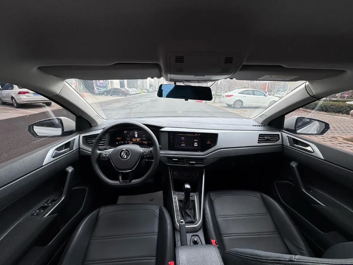 2023 Volkswagen Polo 1.5L 110HP L4 6AT,autocango,china used car exporter,china ev exporter,chinese used car exporter,chinese used ev exporter