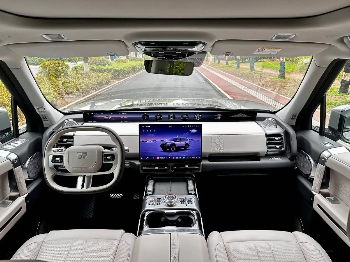 2025 Jetour Zongheng G700 2.0T 211HP L4 2DHT PHEV,autocango,china used car exporter,china ev exporter,chinese used car exporter,chinese used ev exporter