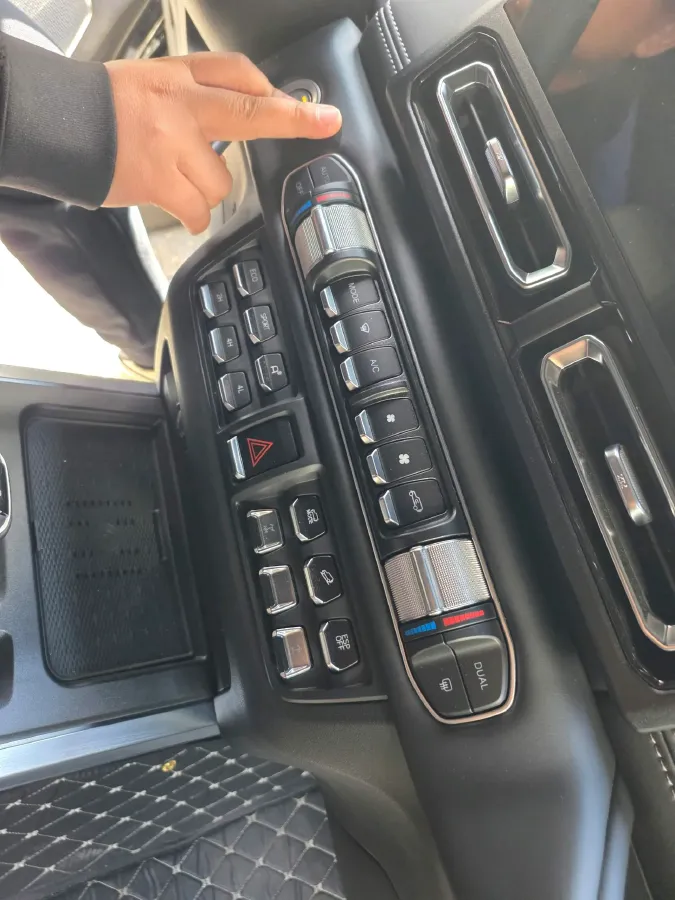 2024 212 212 T01 2.0T 252HP L4 8AT,autocango,china used car exporter,china ev exporter,chinese used car exporter,chinese used ev exporter