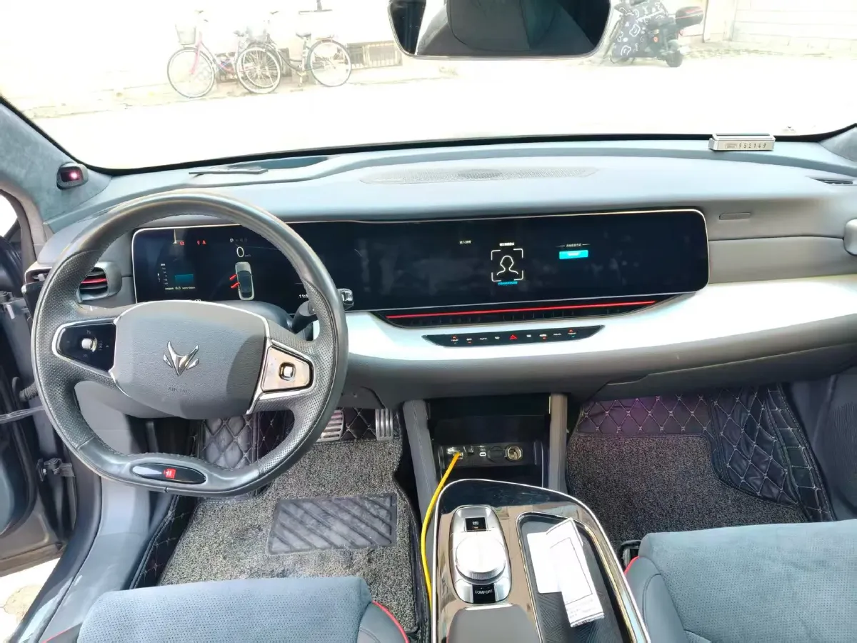 2022 ARCFOX αS BEV 74.5KWH,autocango,china used car exporter,china ev exporter,chinese used car exporter,chinese used ev exporter