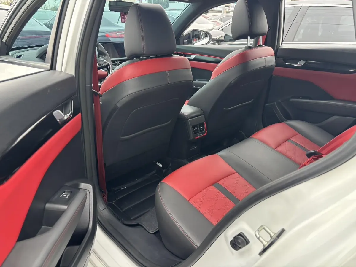 2021 DongFeng Aeolus YiXuan 1.5T 150HP L4 6DCT,autocango,china used car exporter,china ev exporter,chinese used car exporter,chinese used ev exporter