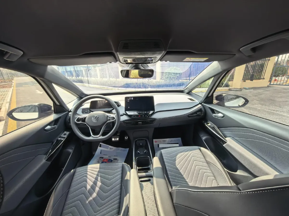 2024 Volkswagen ID.3 BEV 52.8KWH,autocango,china used car exporter,china ev exporter,chinese used car exporter,chinese used ev exporter