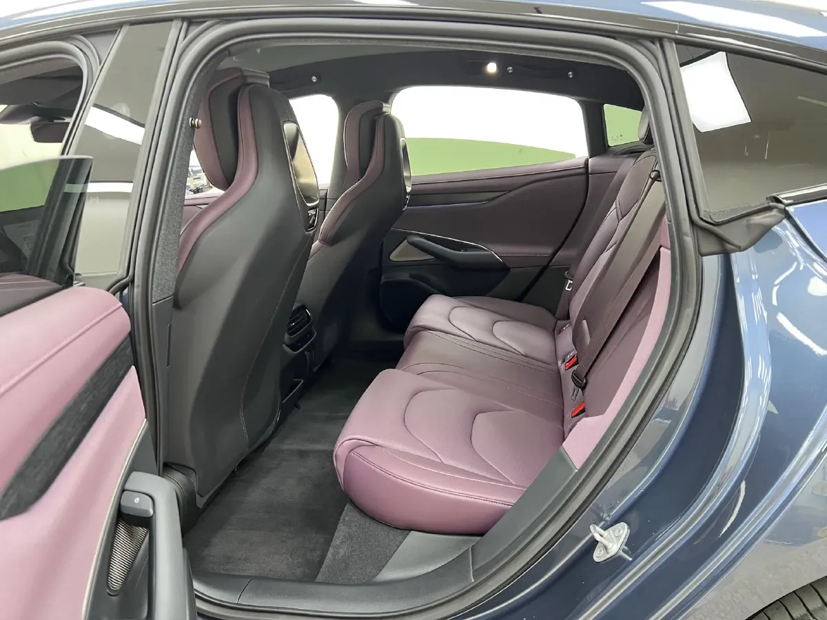 2024 MI SU7 BEV 94.3KWH,autocango,china used car exporter,china ev exporter,chinese used car exporter,chinese used ev exporter