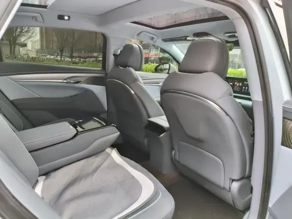 2023 Voyah ZhuiGuang BEV 82.11KWH,autocango,china used car exporter,china ev exporter,chinese used car exporter,chinese used ev exporter