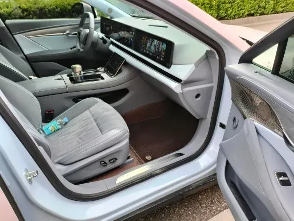 2023 Voyah ZhuiGuang BEV 82.11KWH,autocango,china used car exporter,china ev exporter,chinese used car exporter,chinese used ev exporter