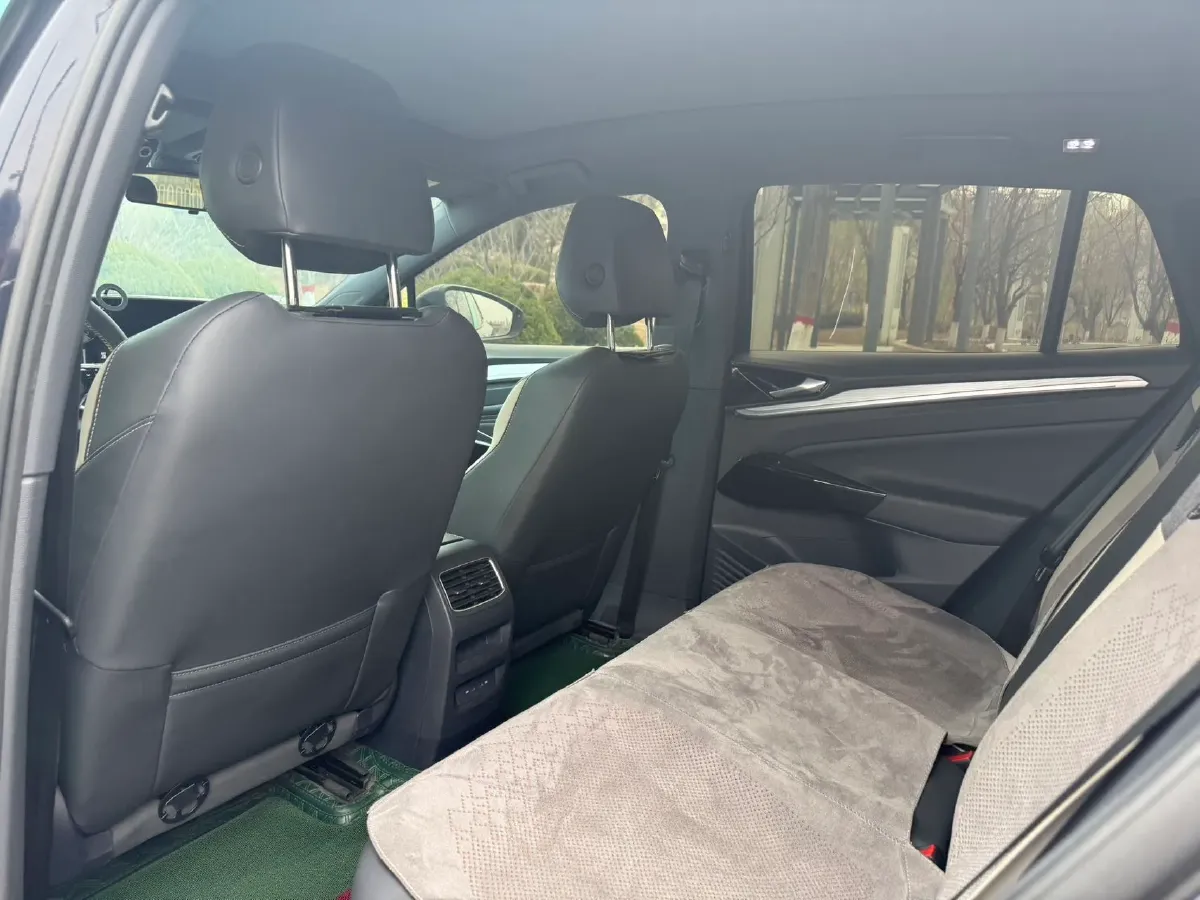 2021 Volkswagen ID.4 Crozz BEV 84.8KWH,autocango,china used car exporter,china ev exporter,chinese used car exporter,chinese used ev exporter