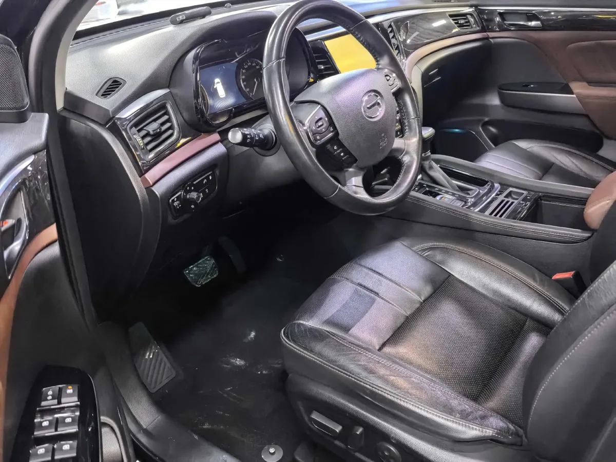 2017 GAC Trumpchi GS8 2.0T 201HP L4 6AT,autocango,china used car exporter,china ev exporter,chinese used car exporter,chinese used ev exporter