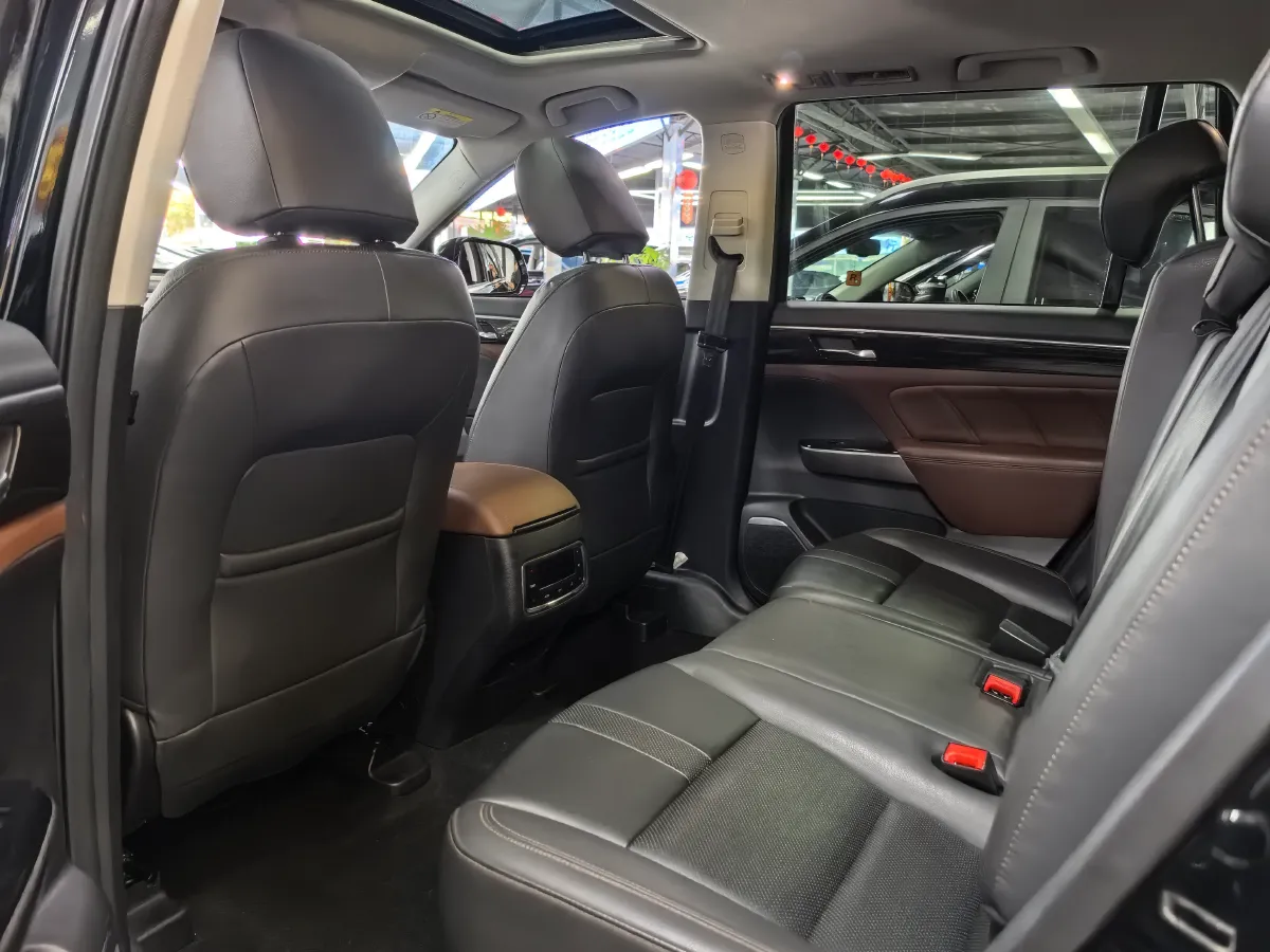 2017 GAC Trumpchi GS8 2.0T 201HP L4 6AT,autocango,china used car exporter,china ev exporter,chinese used car exporter,chinese used ev exporter