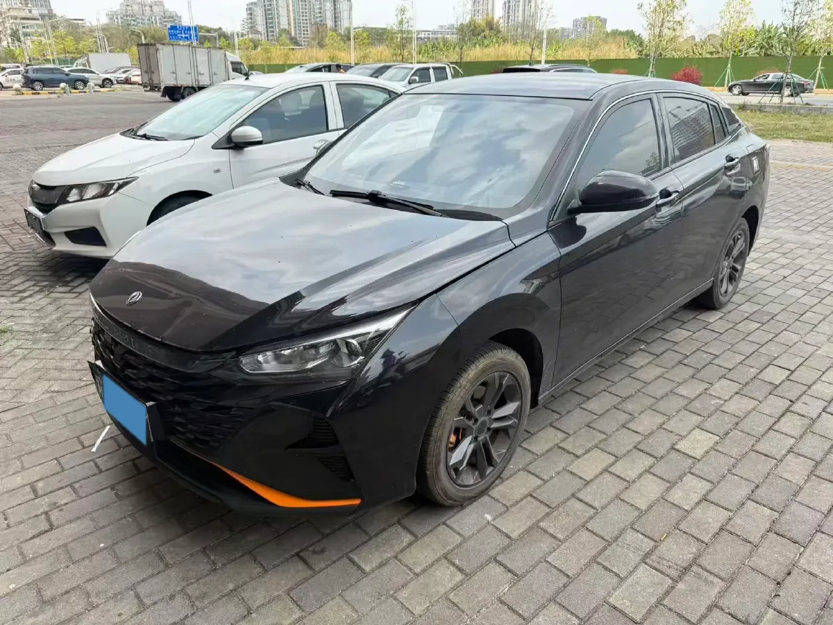 2023 DongFeng Aeolus YiXuan 1.5L 125HP L4 6DCT,autocango,china used car exporter,china ev exporter,chinese used car exporter,chinese used ev exporter