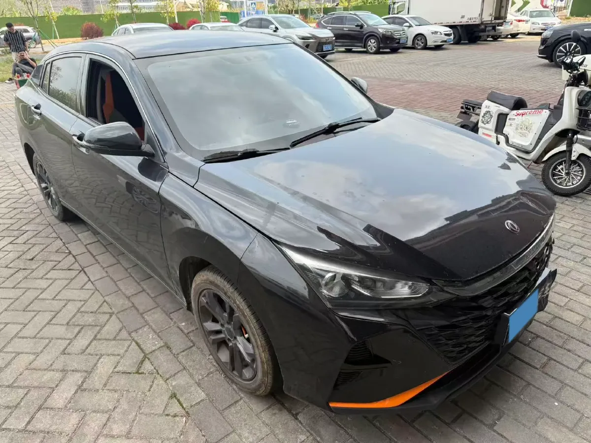 2023 DongFeng Aeolus YiXuan 1.5L 125HP L4 6DCT,autocango,china used car exporter,china ev exporter,chinese used car exporter,chinese used ev exporter