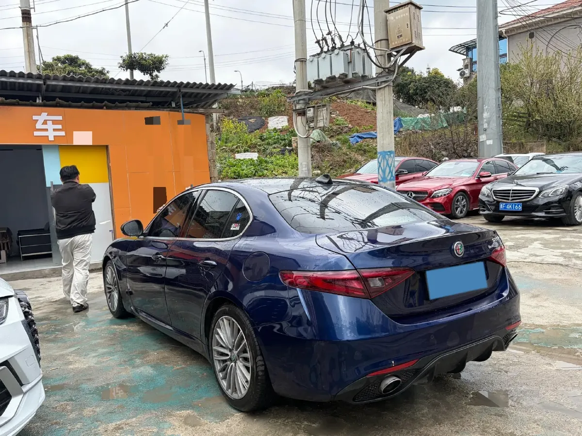 2017 Toyota Highlander 2.0T 220HP L4 6AT,autocango,china used car exporter,china ev exporter,chinese used car exporter,chinese used ev exporter