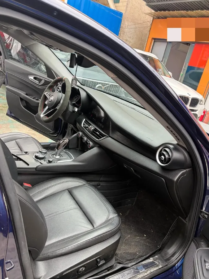 2017 Toyota Highlander 2.0T 220HP L4 6AT,autocango,china used car exporter,china ev exporter,chinese used car exporter,chinese used ev exporter