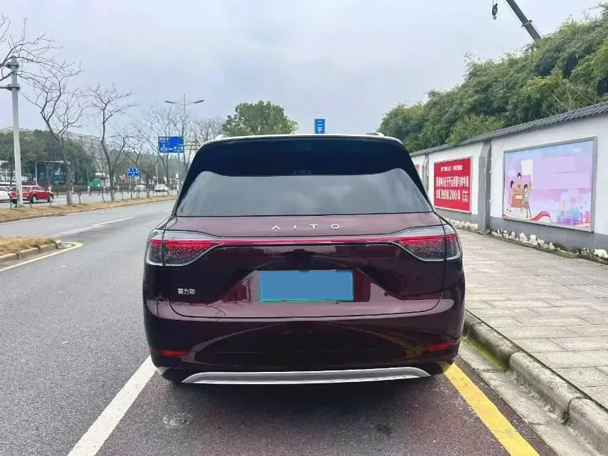 2025 AITO AITO M9 REEV 160HP REEV 52KWH,autocango,china used car exporter,china ev exporter,chinese used car exporter,chinese used ev exporter