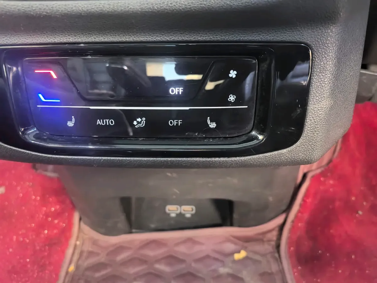 2021 Volkswagen Talagon 2.0T 220HP L4 7DCT,autocango,china used car exporter,china ev exporter,chinese used car exporter,chinese used ev exporter