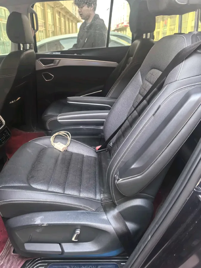 2021 Volkswagen Talagon 2.0T 220HP L4 7DCT,autocango,china used car exporter,china ev exporter,chinese used car exporter,chinese used ev exporter