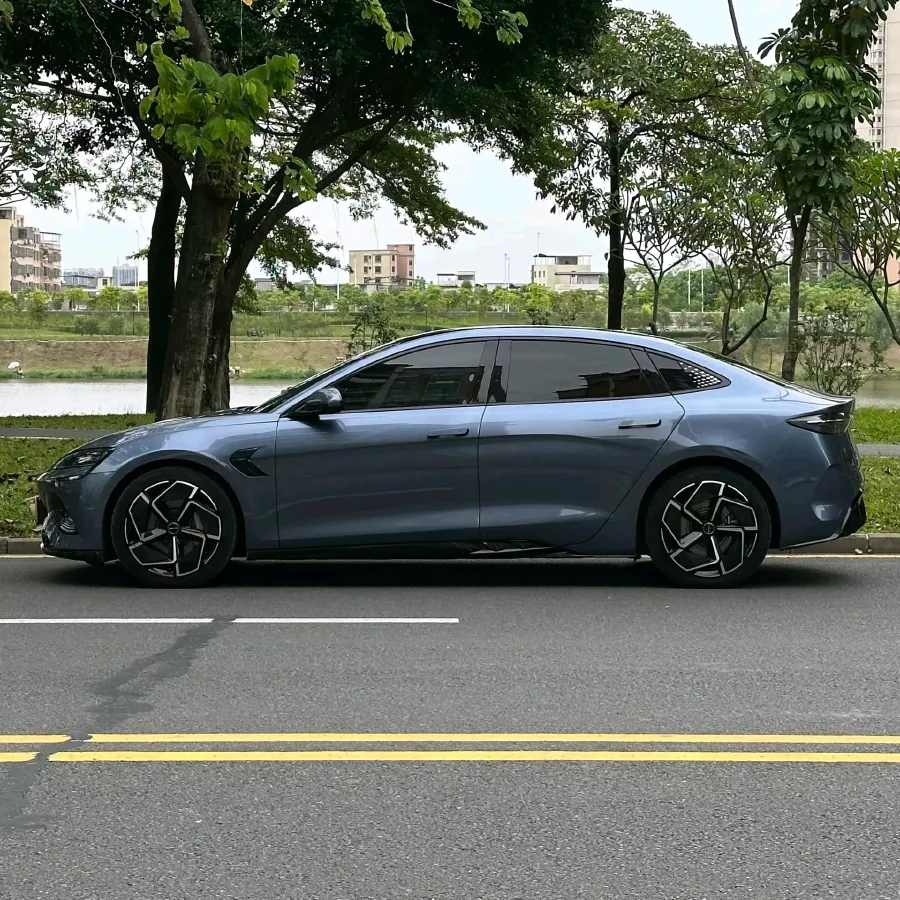 2022 AITO AITO M5 Range Extended 125HP REEV 40KWH,autocango,china used car exporter,china ev exporter,chinese used car exporter,chinese used ev exporter