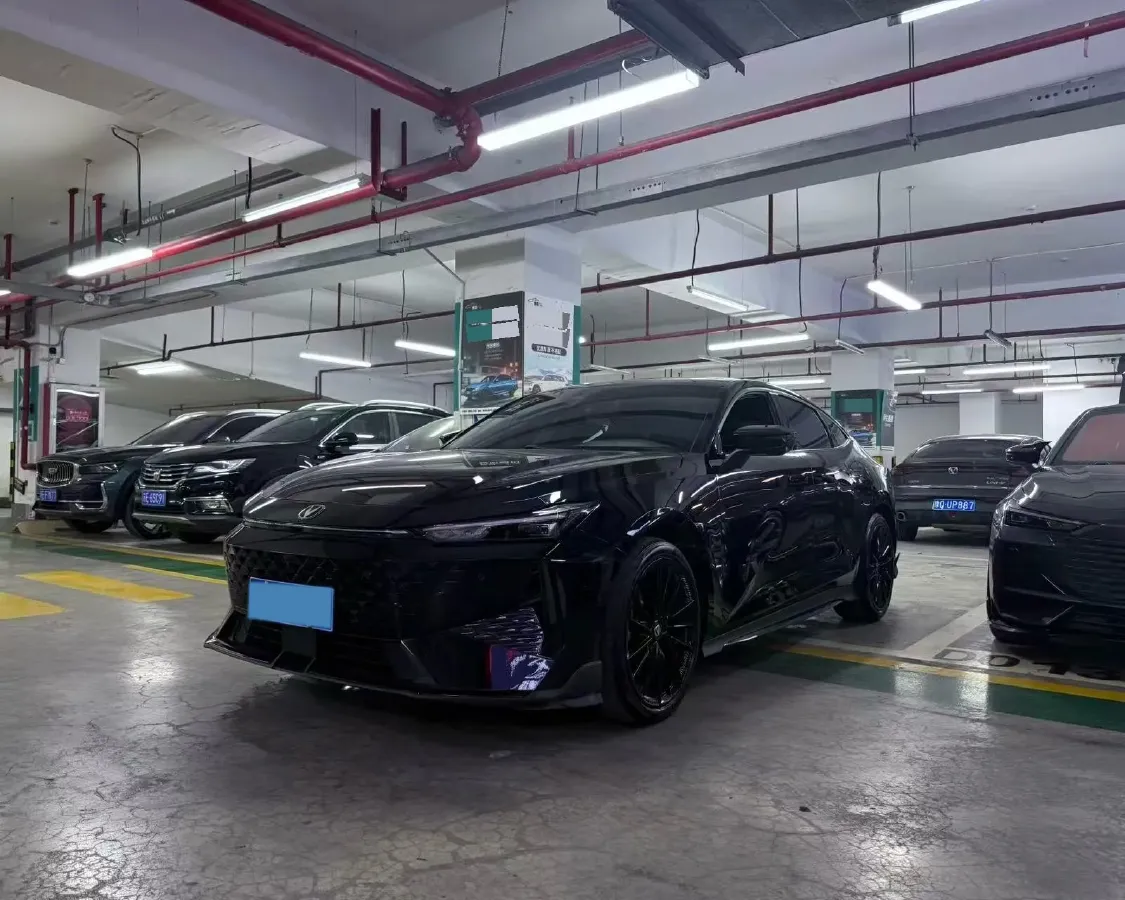 2024 ChangAn UNI-V 1.5T 188HP L4 7DCT,autocango,china used car exporter,china ev exporter,chinese used car exporter,chinese used ev exporter