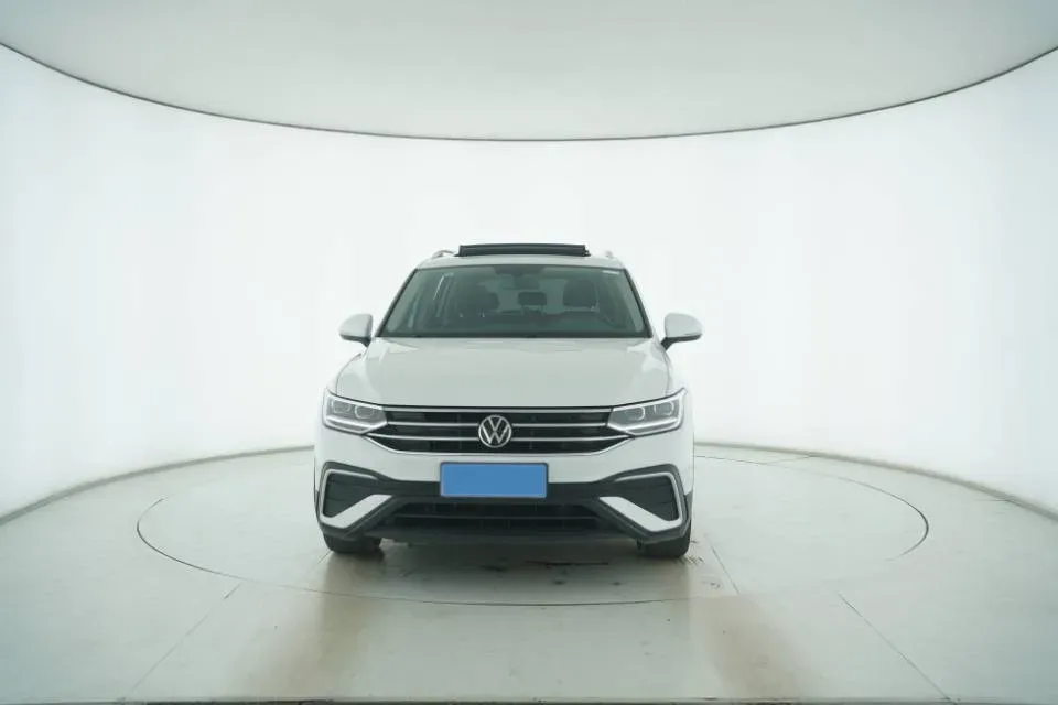 2023 Volkswagen Tiguan L 1.5T 160HP L4 7DCT,autocango,china used car exporter,china ev exporter,chinese used car exporter,chinese used ev exporter