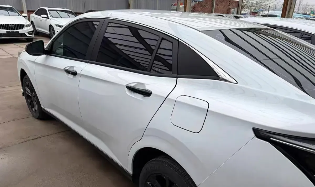 2025 DongFeng Aeolus YiXuan 1.5L 125HP L4 6DCT,autocango,china used car exporter,china ev exporter,chinese used car exporter,chinese used ev exporter