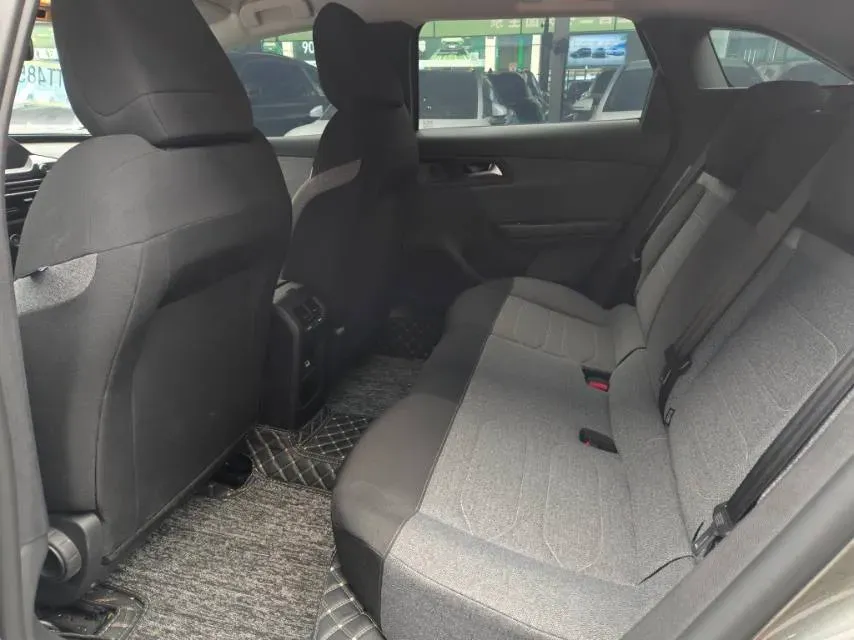 2025 Geely Preface 1.5T 181HP L4 7DCT,autocango,china used car exporter,china ev exporter,chinese used car exporter,chinese used ev exporter