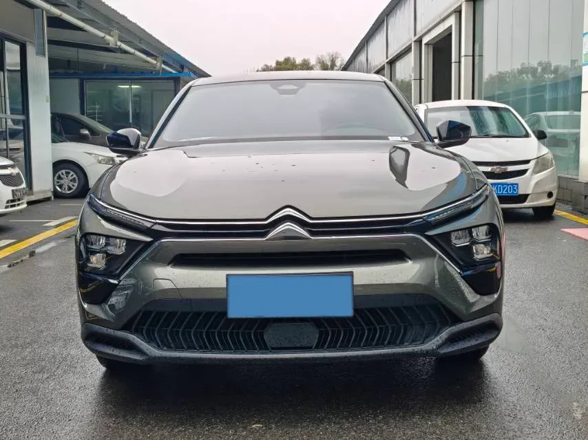 2025 Geely Preface 1.5T 181HP L4 7DCT,autocango,china used car exporter,china ev exporter,chinese used car exporter,chinese used ev exporter