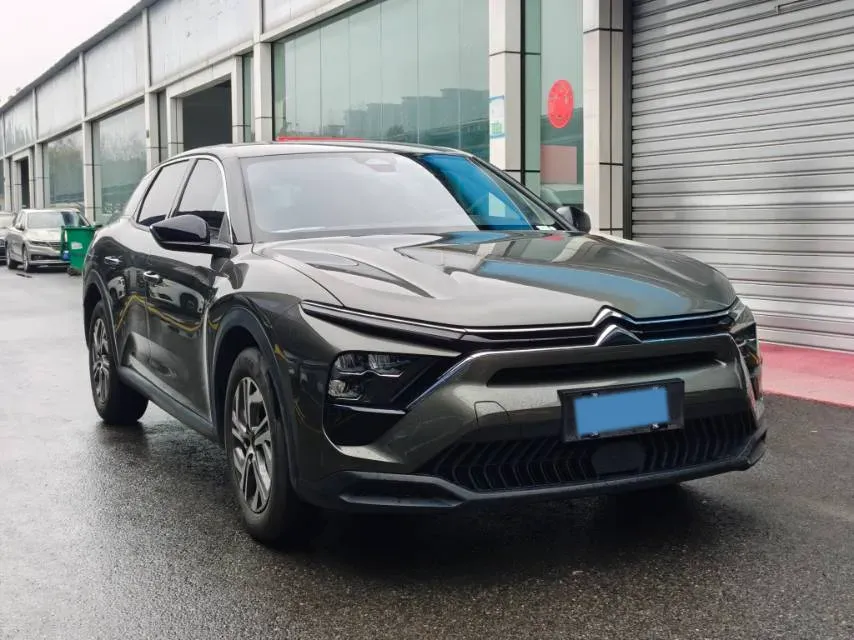 2025 Geely Preface 1.5T 181HP L4 7DCT,autocango,china used car exporter,china ev exporter,chinese used car exporter,chinese used ev exporter